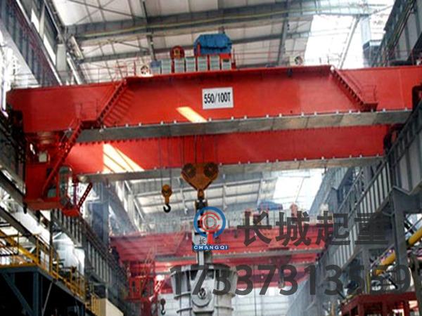 江蘇雙梁吊鉤橋式桁車應(yīng)用于倉(cāng)儲(chǔ)物流