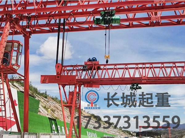 輕型門式起重機的設計優勢 江蘇龍門吊生產廠家
